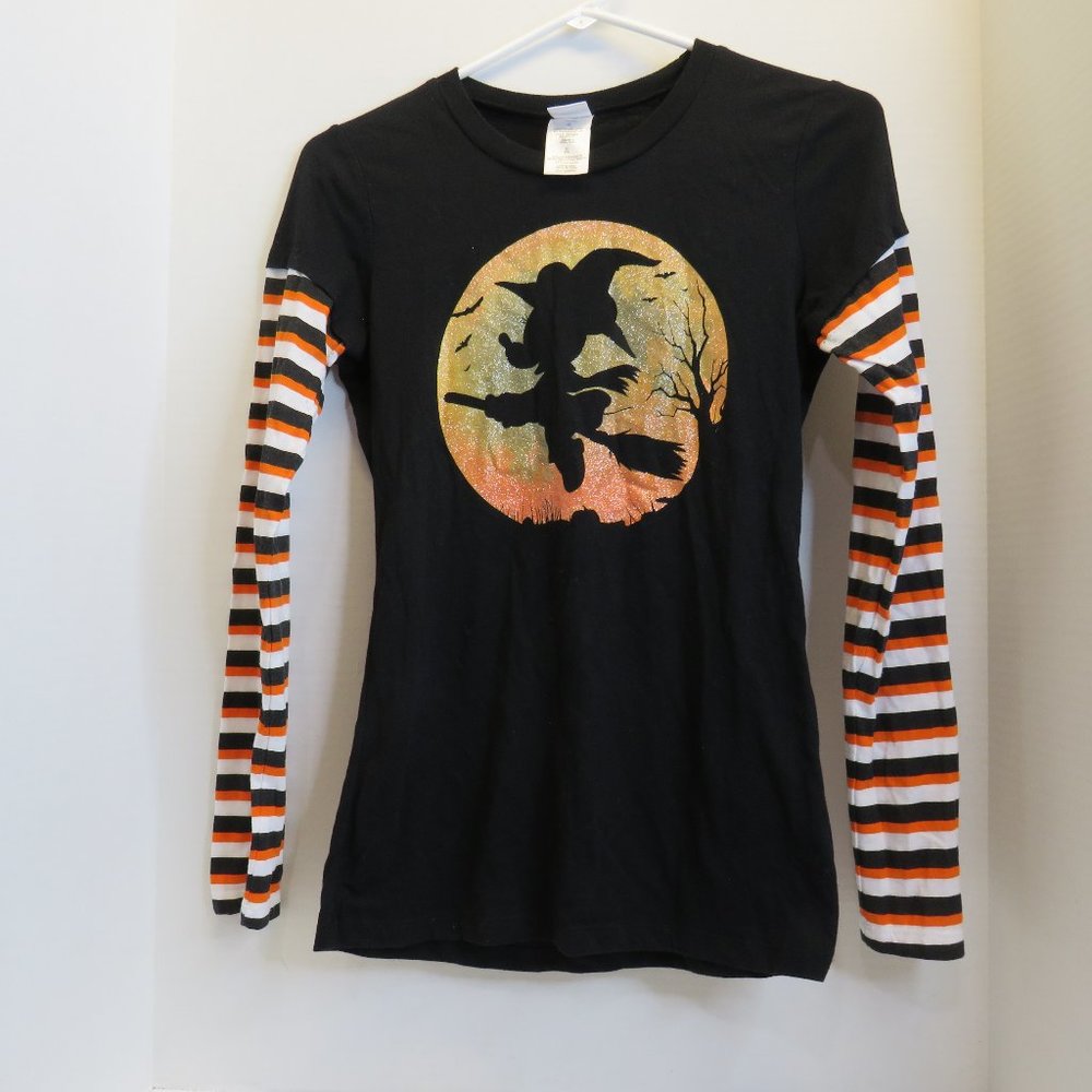 Disney Junior Womens Black Minnie Mouse Witch Halloween Size M (7/9) Shirt.